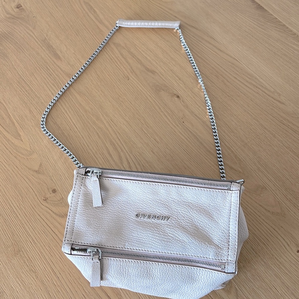Givenchy White Leather Chain Shoulder Bag